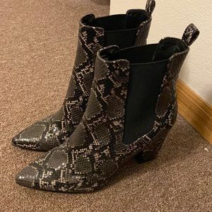 steve madden boots, never worn
